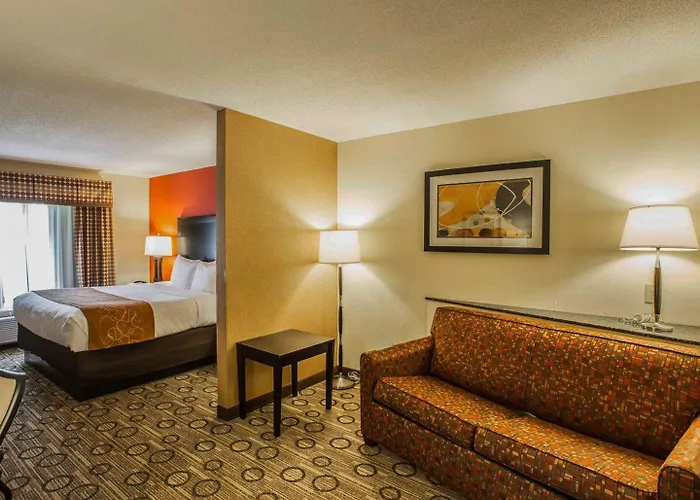 Comfort Suites At Westgate Mall